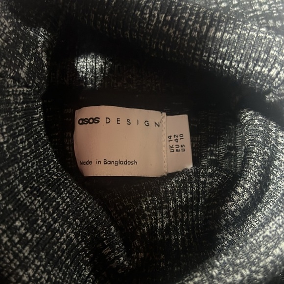 Women’s ASOS turtleneck - Picture 3 of 7